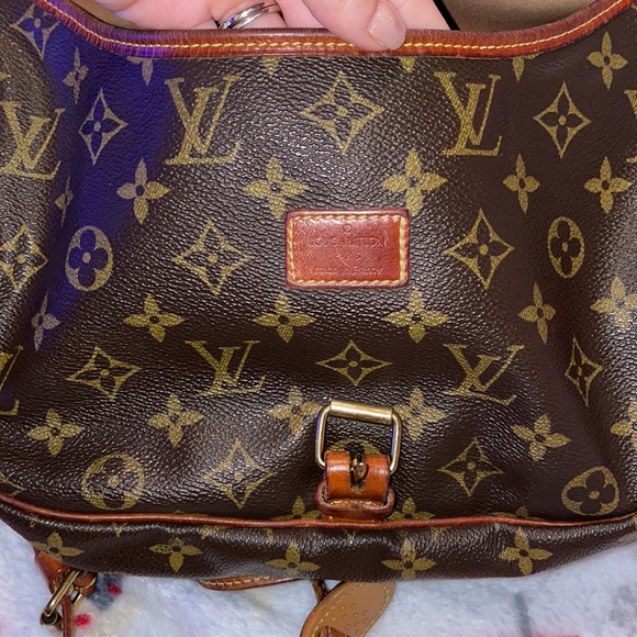 Louis Vuitton Discontinued Saumur bag - Picture 4 of 11